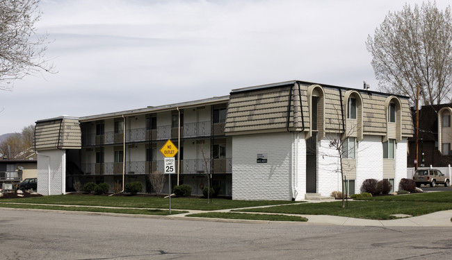 Harmony Apartments in Salt Lake City, UT - Foto de edificio - Building Photo