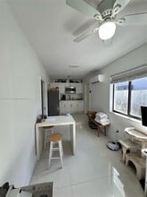 15530 SW 68th Terrace in Miami, FL - Foto de edificio - Building Photo