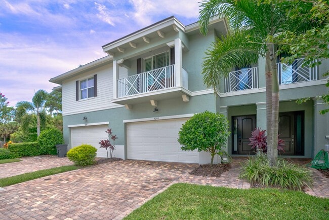 property at 5208 Cambridge Ct