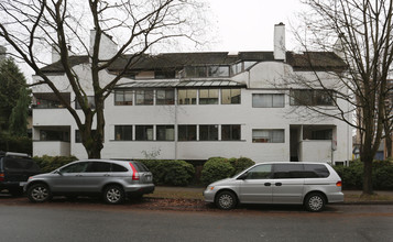 Caroline Court in Vancouver, BC - Building Photo - Building Photo