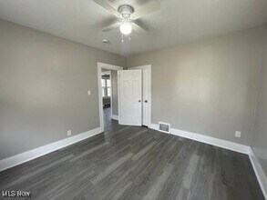 283 Sobul Ave in Akron, OH - Building Photo - Building Photo