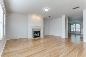 15326 Preston Pass Dr in San Antonio, TX - Building Photo - Building Photo