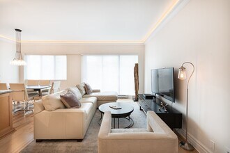 3455 Rue Drummond in Montréal, QC - Building Photo - Building Photo