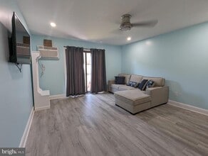 725 Allen Dr in North Wildwood, NJ - Building Photo - Building Photo