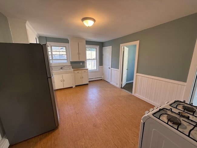 3 Hamilton St, Unit 1 in Plymouth, MA - Building Photo - Building Photo