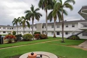 property at 6201 SW 37th St