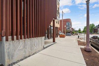 4101 Laclede Ave, Unit 408 in St. Louis, MO - Foto de edificio - Building Photo