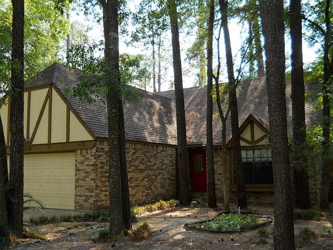 property at 216 S Deerfoot Cir