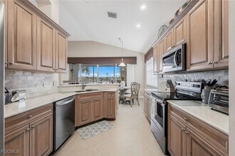 16580 Crownsbury Way, Unit 202 in Ft. Myers, FL - Building Photo - Building Photo
