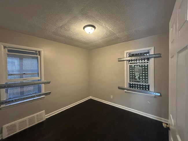 16544 St Marys St in Detroit, MI - Building Photo - Building Photo