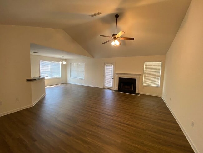 100 Pine Bark Ln in Athens, GA - Building Photo - Building Photo