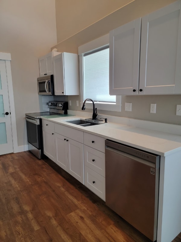 100 Lavista Dr in Polson, MT - Foto de edificio - Building Photo