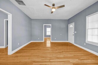 879 Spencer St NW, Unit 4 in Atlanta, GA - Building Photo - Building Photo
