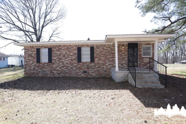 1825 Fields Rd in Memphis, TN - Building Photo - Building Photo