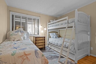 2111 W Fort Macon Rd in Atlantic Beach, NC - Building Photo - Building Photo