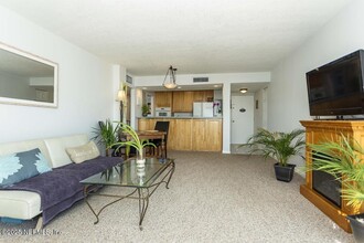 2200 Ocean Dr S in Jacksonville, FL - Building Photo - Building Photo