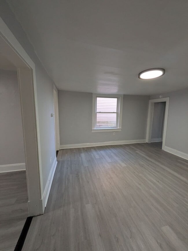241 E 18th Ave in Homestead, PA - Building Photo - Building Photo