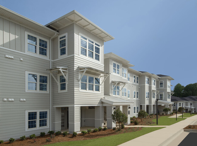 Greystone Pointe Auburn in Auburn, AL - Building Photo - Building Photo