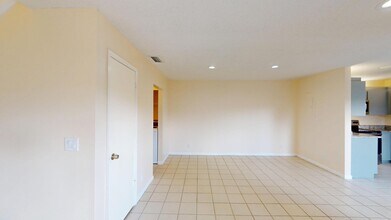 1921 N Congress Ave in West Palm Beach, FL - Building Photo - Building Photo