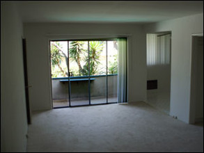 Aqua Vista Apartments in North Hollywood, CA - Building Photo - Building Photo