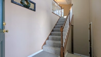 918 Ridgefield Ln in Wheeling, IL - Building Photo - Building Photo