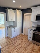 13 Pressey Ct in New London, NH - Building Photo - Building Photo