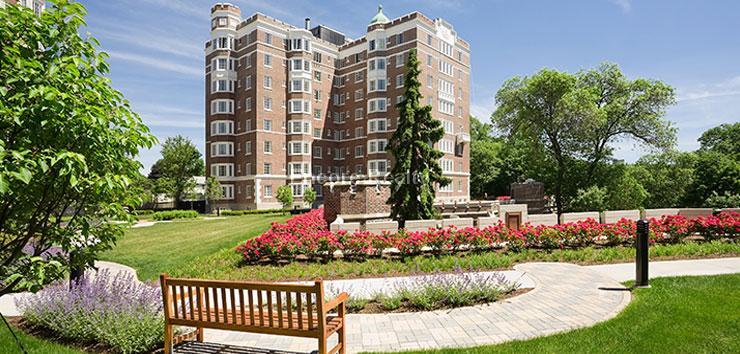 20 Chapel St, Unit A1003 in Brookline, MA - Foto de edificio