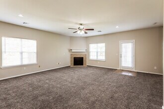 7000 Old Glory Ln in Oklahoma City, OK - Building Photo - Building Photo