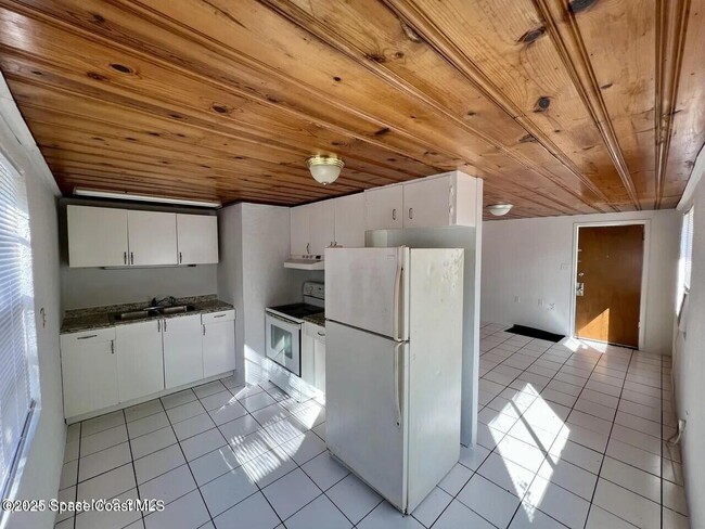 441 Vickers St in Melbourne, FL - Building Photo - Building Photo