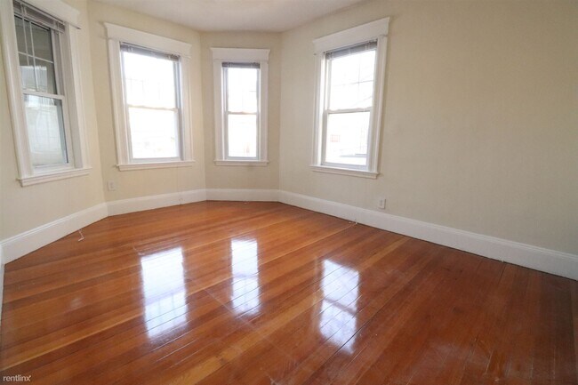 96 Conwell Ave-Unit -Apt 2 in Somerville, MA - Building Photo - Building Photo