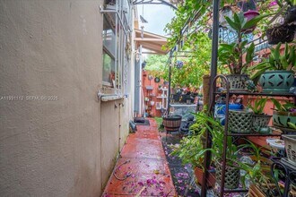 317 W 36th St in Hialeah, FL - Building Photo - Building Photo