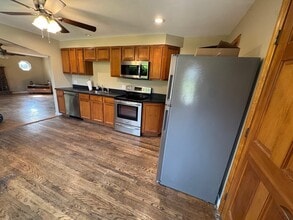 7 Chester St in East Northport, NY - Building Photo - Building Photo