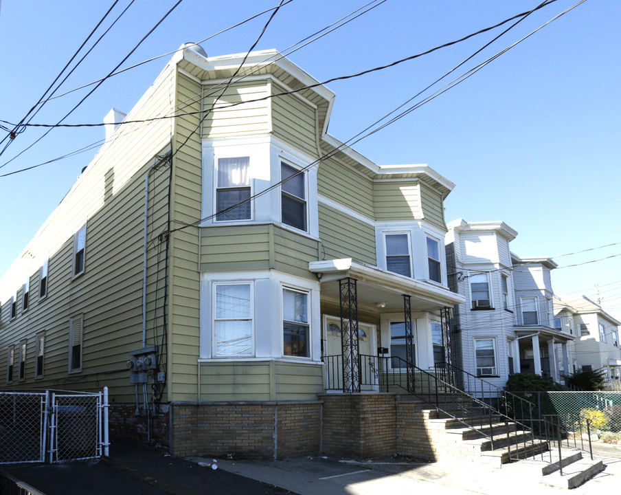 924-926 South St in Elizabeth, NJ - Building Photo