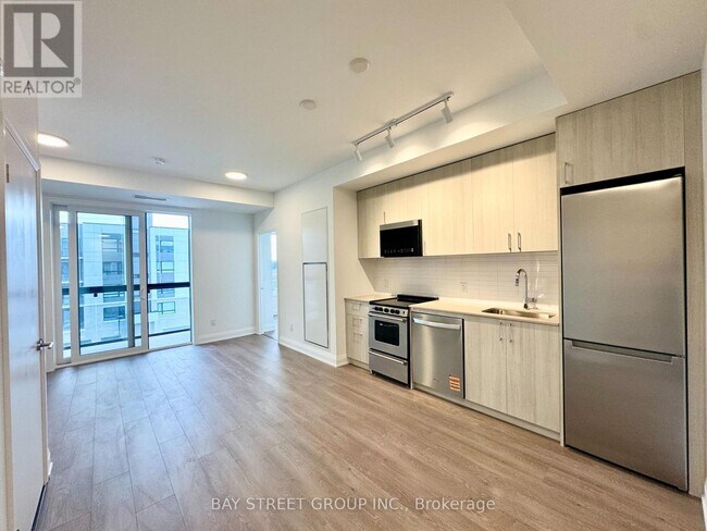 3250 Carding Mill Trail in Oakville, ON - Building Photo - Building Photo