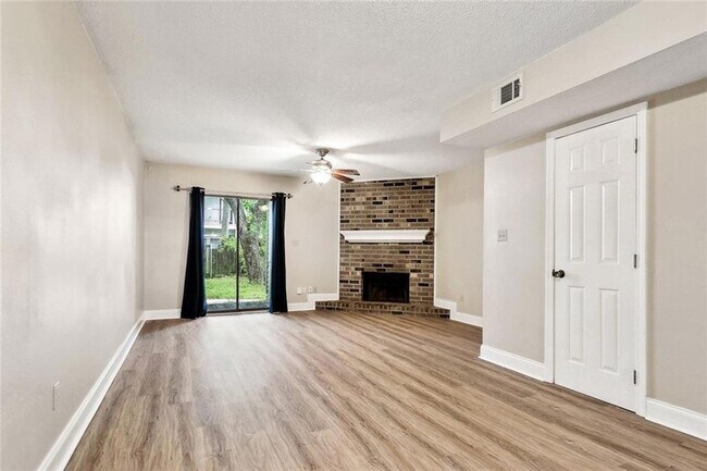 23 Birdie Dr in Slidell, LA - Foto de edificio - Building Photo