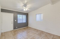 Virginia Apartments in Phoenix, AZ - Building Photo - Building Photo