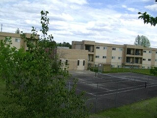 Signature Pointe in Prince George, BC - Building Photo