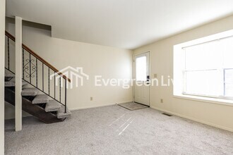7641 Dalmation Dr in Dayton, OH - Building Photo - Building Photo