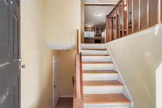 6134 Raintree Bend in Lithonia, GA - Building Photo - Building Photo