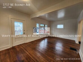 3717 NE Rodney Ave in Portland, OR - Building Photo - Building Photo