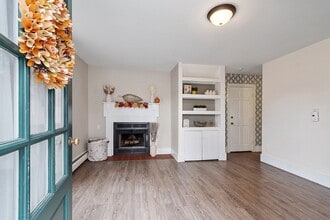 74-76-76 Bromfield St in Newburyport, MA - Building Photo - Building Photo