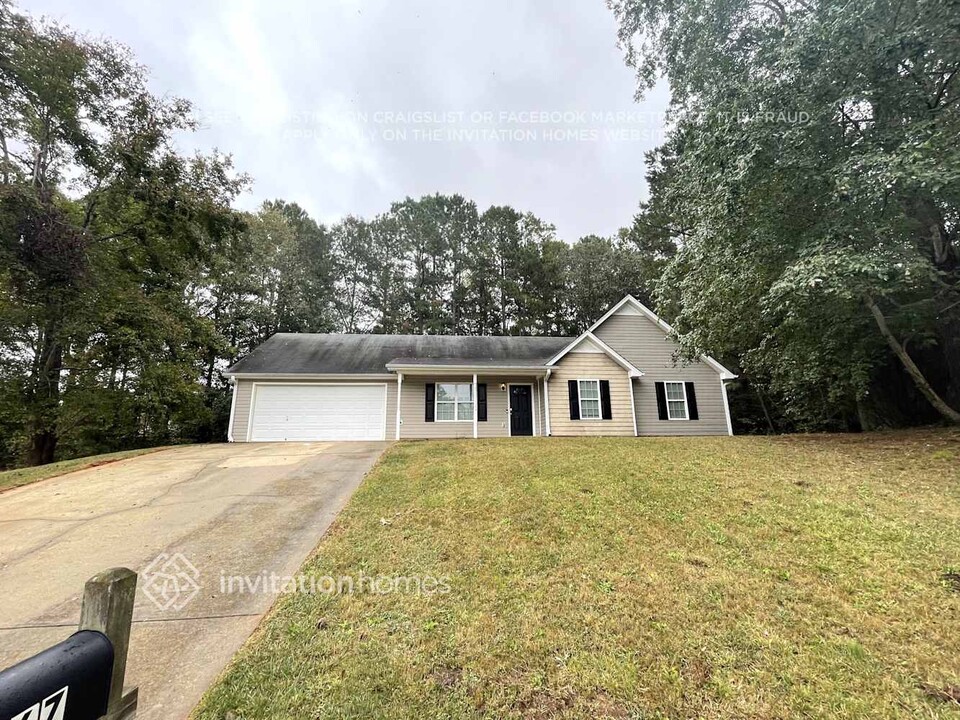 167 Shingle Oak Dr in Dallas, GA - Building Photo