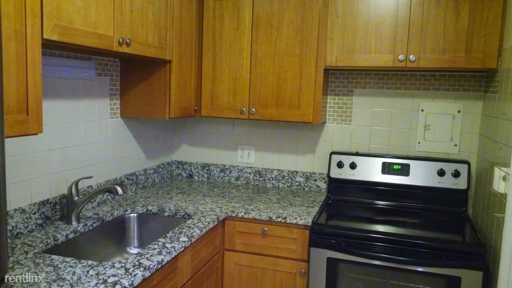 6110 N Kenmore Ave-Unit -Unit 309 in Chicago, IL - Building Photo