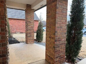 16616 Moorgate Ln in Edmond, OK - Building Photo - Building Photo