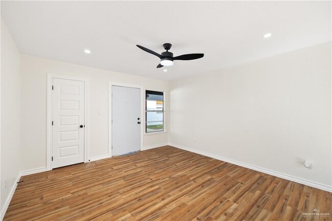 12 N 23rd St in McAllen, TX - Building Photo - Building Photo