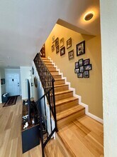 1247 E Wilson Ave, Unit 14 in Glendale, CA - Building Photo - Building Photo