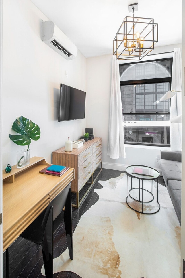 980 3rd Ave in New York, NY - Building Photo - Building Photo