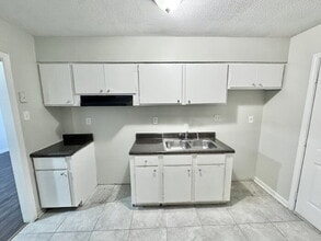 4079 Forest View Dr in Memphis, TN - Building Photo - Building Photo