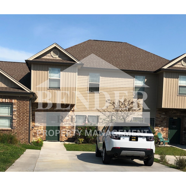 property at 1826 Bell Tower Ln N E