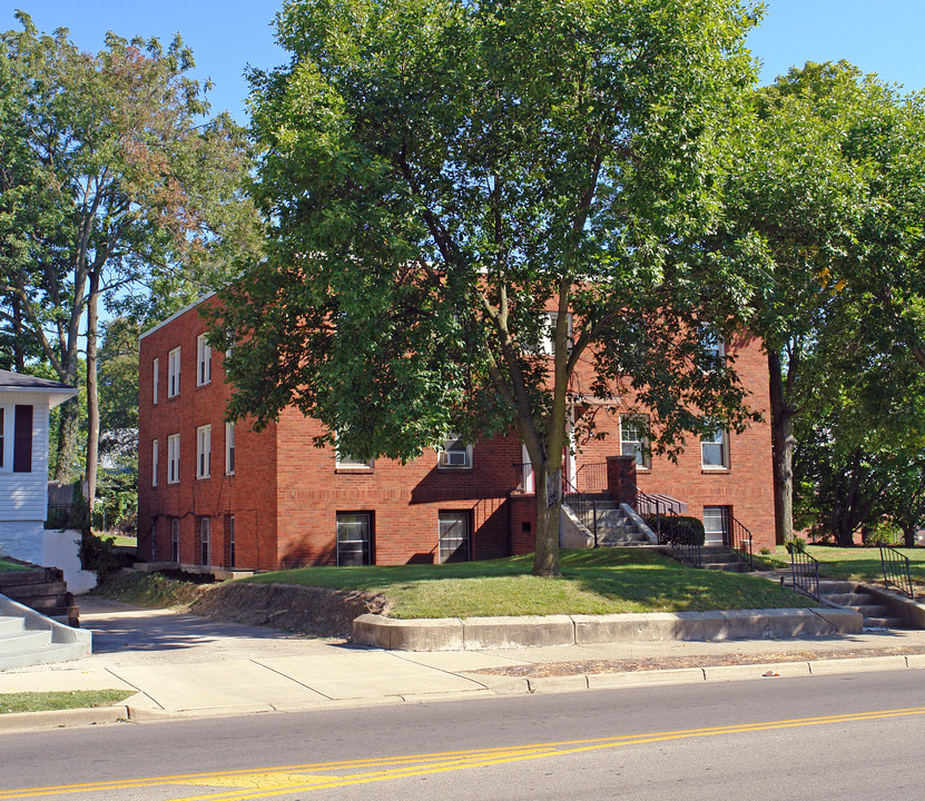 130 E Mccreight Ave in Springfield, OH - Foto de edificio